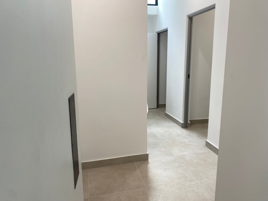 To Let commercial Property for Rent in Claremont Upper Western Cape